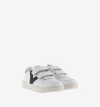Load image into Gallery viewer, White leather sneaker with contrast green/mustard