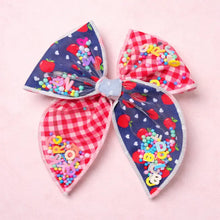Load image into Gallery viewer, Mesh shaker bow- Back to School