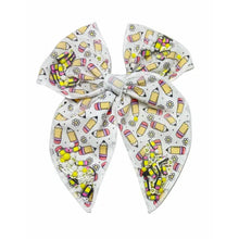 Load image into Gallery viewer, Mesh shaker bow- Back to School