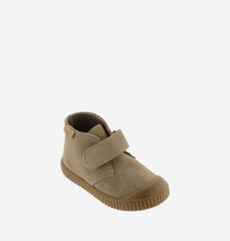 Load image into Gallery viewer, Sand suede boot