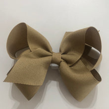 Load image into Gallery viewer, Medium  classic grosgrain bow