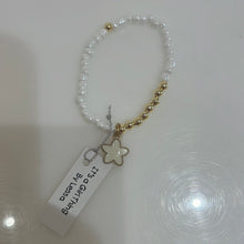 Load image into Gallery viewer, Beaded bracelets