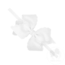 Load image into Gallery viewer, Small eyelet embossed bow on band
