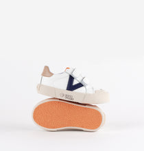 Load image into Gallery viewer, White sneaker with navy V detail and cream sole
