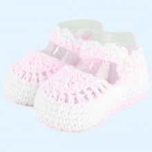 Load image into Gallery viewer, Knitted baby shoes
