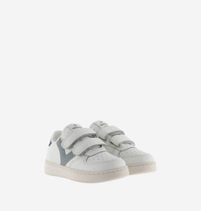 White leather sneaker with contrast jade/blue