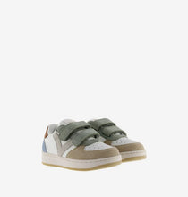 Load image into Gallery viewer, Sand multicolor leather sneakers with V logo
