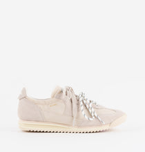 Load image into Gallery viewer, Beige Saturno sneaker
