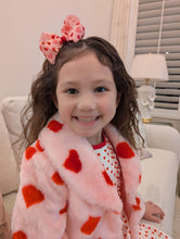 Load image into Gallery viewer, Valentine&#39;s Heart print grosgrain bow
