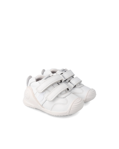 White leather sneaker prewalker