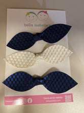 Load image into Gallery viewer, Leather knots
