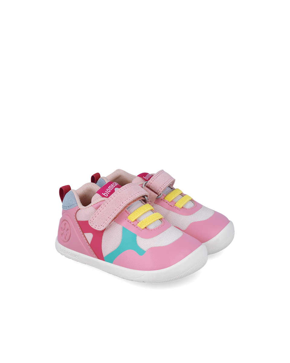 Pink multicolor respectful sports shoes first steps