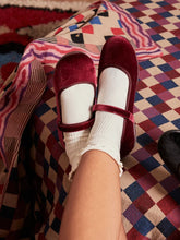 Load image into Gallery viewer, Burgundy classic velvet mary jane

