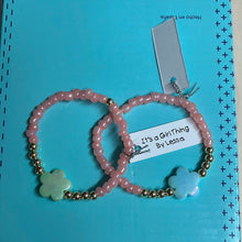 Load image into Gallery viewer, Beaded bracelets
