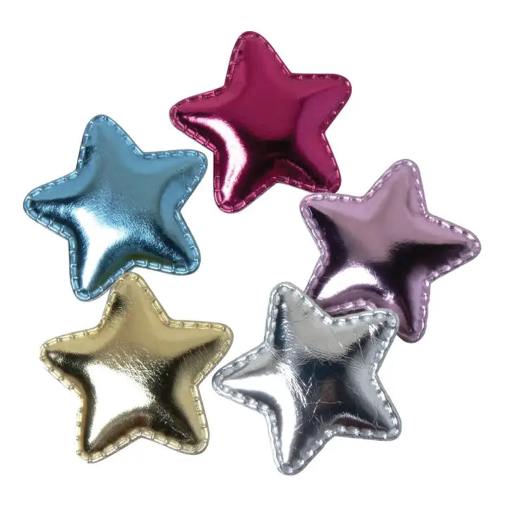 Metallic star popper clip