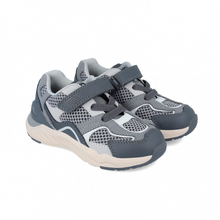 Load image into Gallery viewer, Gray mesh sports sneakers
