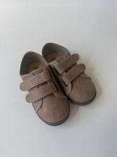Load image into Gallery viewer, Taupe double velcro sneaker
