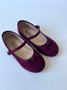 Burgundy mary jane with grosgrain bow