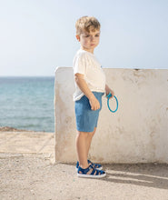 Load image into Gallery viewer, Nico navy with white sole fisherman jellie sandal
