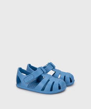 Load image into Gallery viewer, Nemo blue jellie sandal-barefoot
