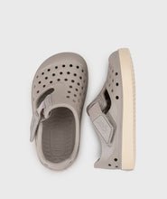 Load image into Gallery viewer, Malibu sand barefoot watershoe
