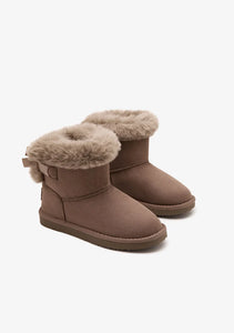 Taupe Australian water repellent boot with fur