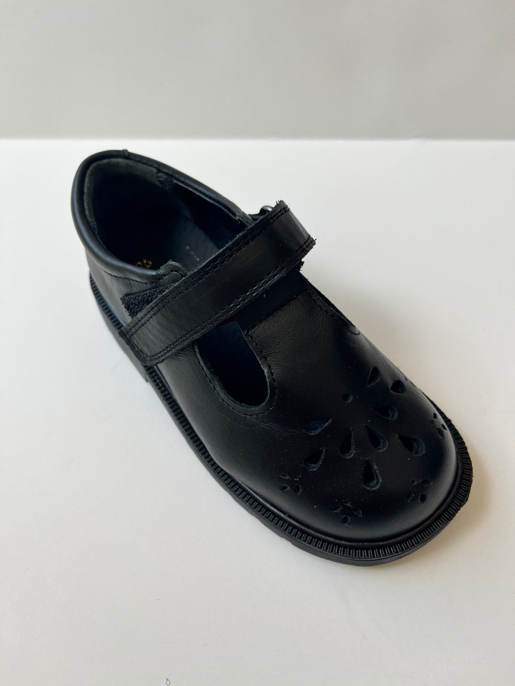 Black t-strap velcro school shoe with chunky sole (7)