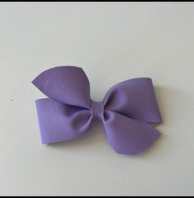 Load image into Gallery viewer, Vinyl bow(Bow #2)

