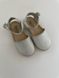 Metallic silver alpargata