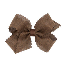 Load image into Gallery viewer, Linen scalloped edge bows
