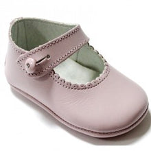 Load image into Gallery viewer, Leather mary jane crib shoes
