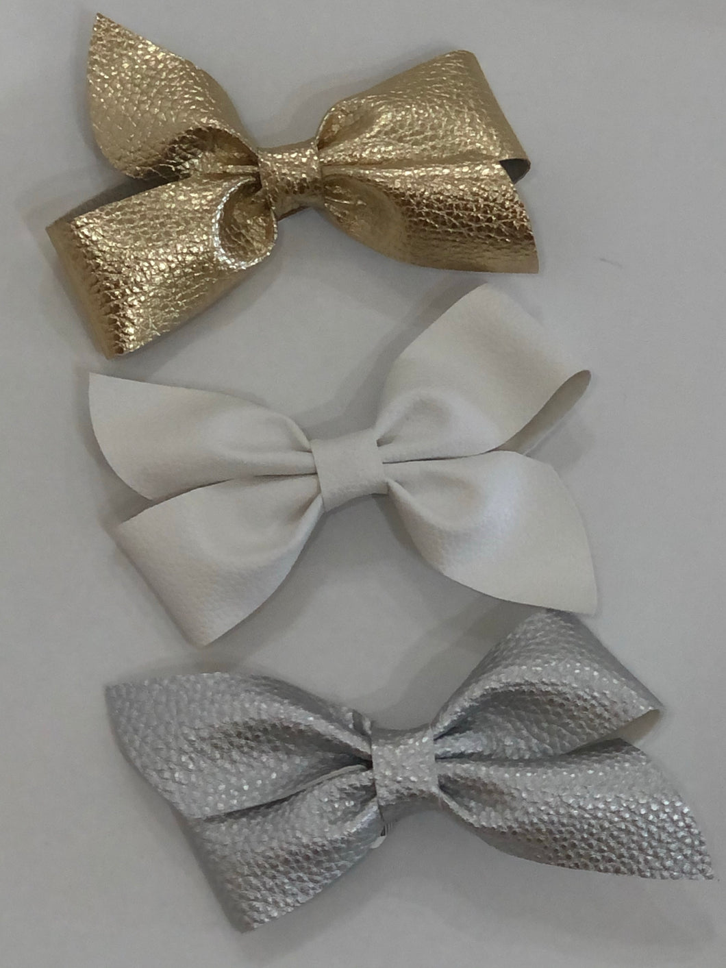 Vinyl bow(Bow #2)