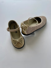 Load image into Gallery viewer, Gold glitter mary jane with bow
