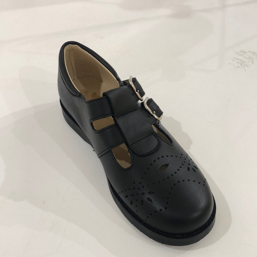 Black double straps with buckle school shoe(leaves)