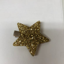 Load image into Gallery viewer, Star resin hair clips
