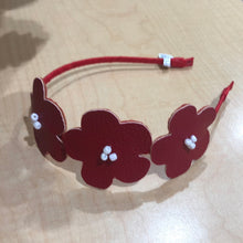Load image into Gallery viewer, 3 flower headband
