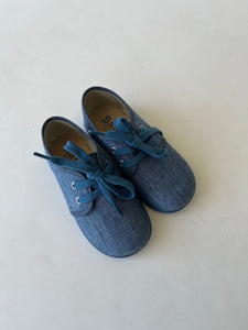 Blue canvas blucher
