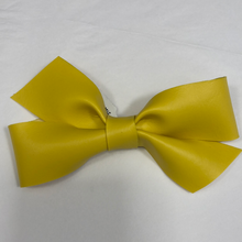 Load image into Gallery viewer, Vinyl bow(Bow #2)
