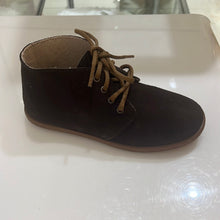 Load image into Gallery viewer, Brown safari boot with laces
