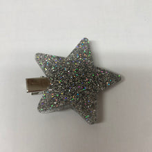 Load image into Gallery viewer, Star resin hair clips
